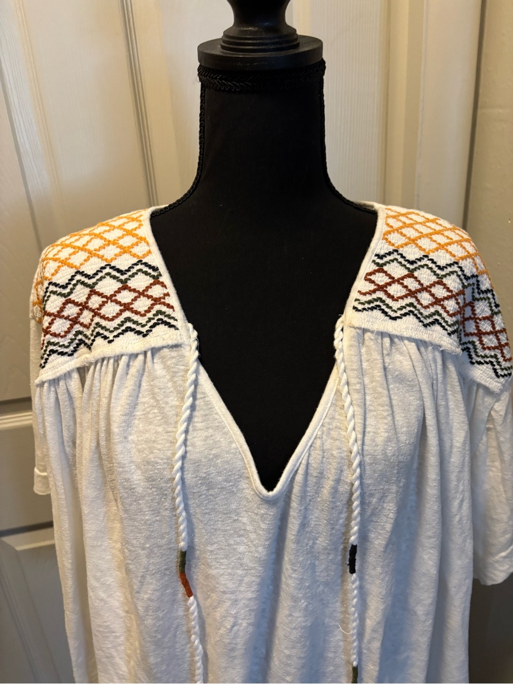 Free People White V-Neck Embroidered Boho Tunic